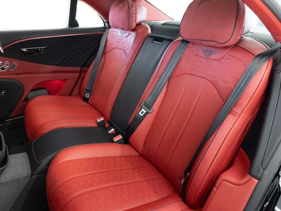 Bentley Flying Spur Speed V8 Hybrid - foto 20