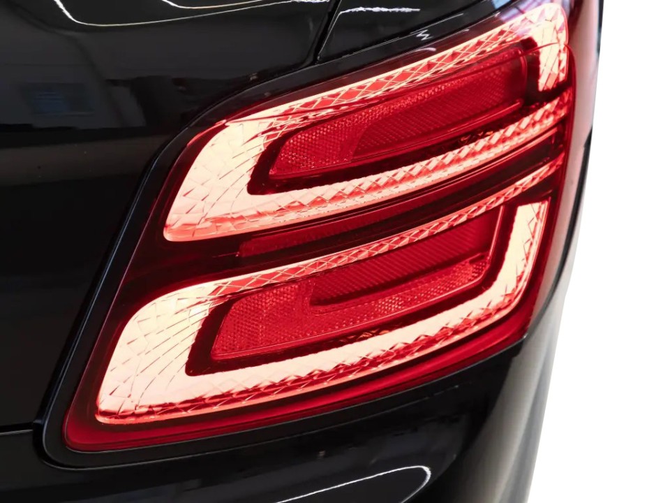 Bentley Flying Spur Speed V8 Hybrid - foto 36