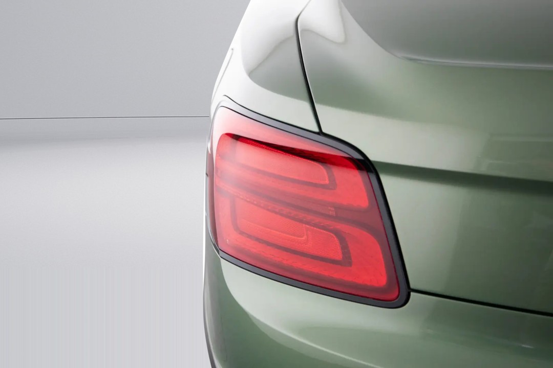 Bentley Flying Spur Speed V8 Hybrid - foto 39