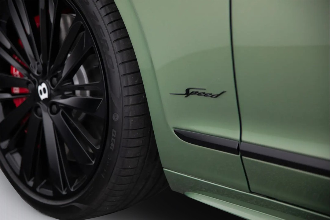 Bentley Flying Spur Speed V8 Hybrid - foto 46