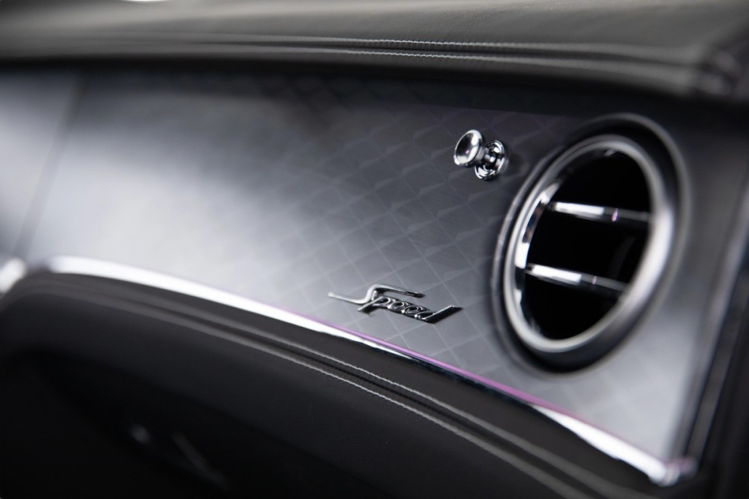 Bentley Flying Spur Speed V8 Hybrid - foto 34