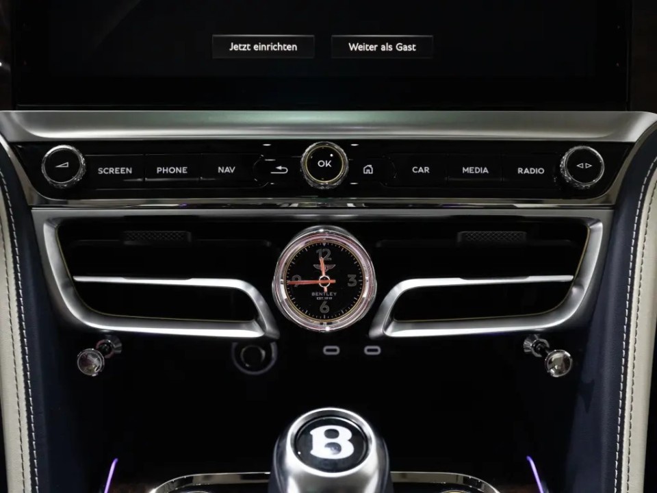 Bentley Flying Spur Speed V8 Hybrid - foto 11