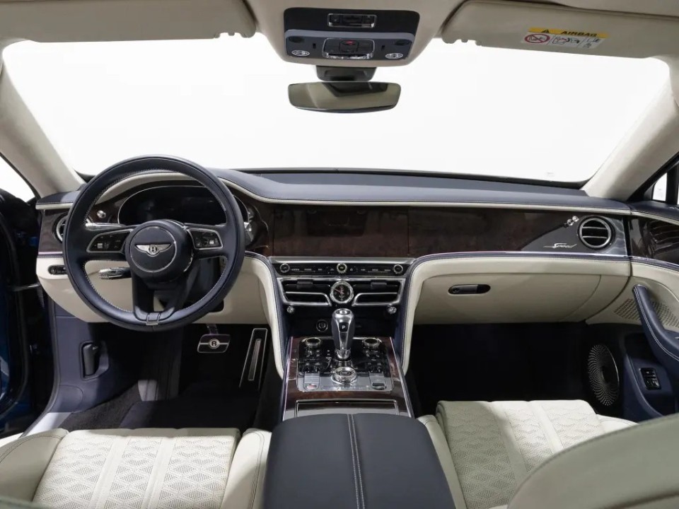 Bentley Flying Spur Speed V8 Hybrid - foto 7