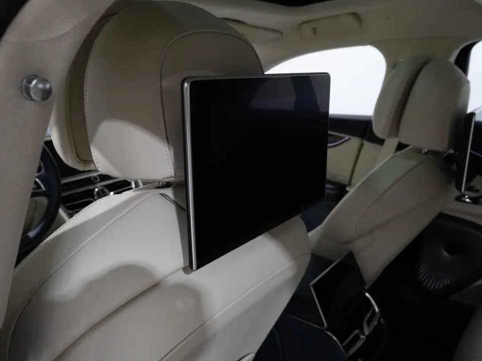 Bentley Flying Spur Speed V8 Hybrid - foto 14