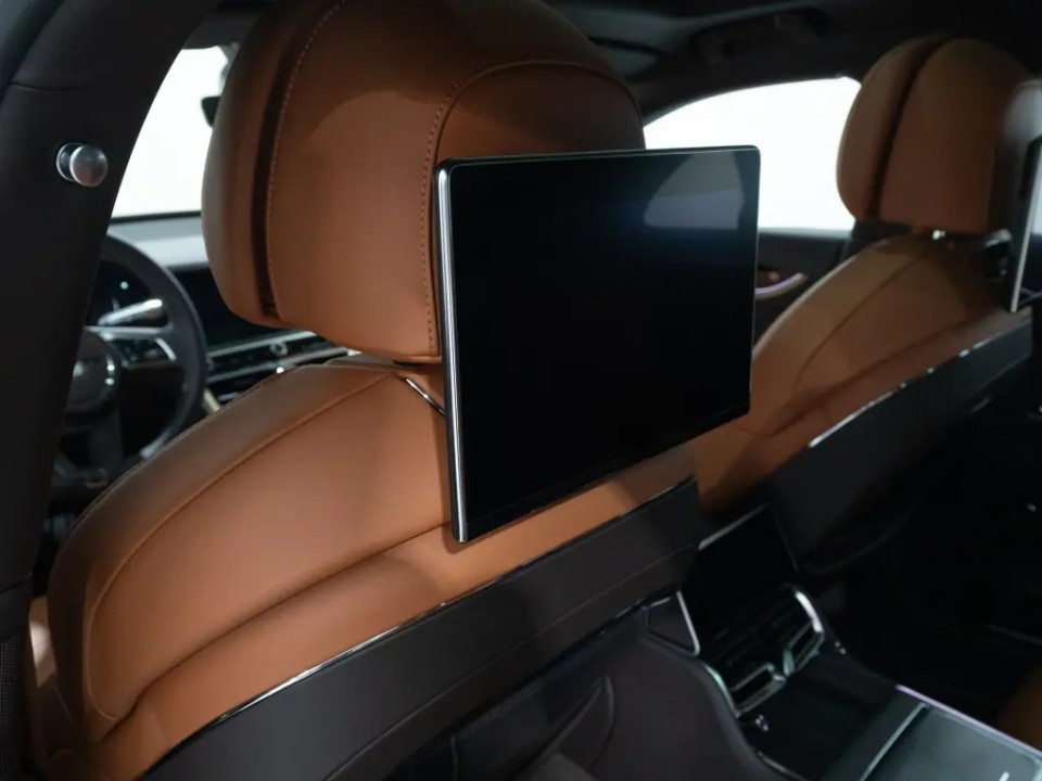 Bentley Flying Spur Mulliner V8 Hybrid - foto 14