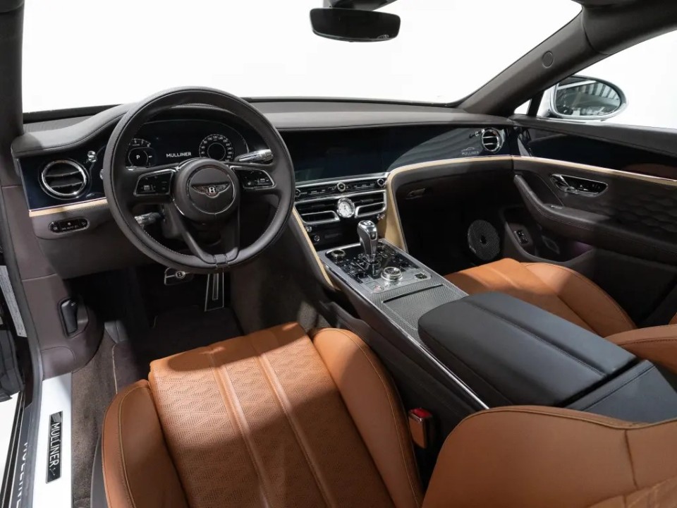 Bentley Flying Spur Mulliner V8 Hybrid - foto 8