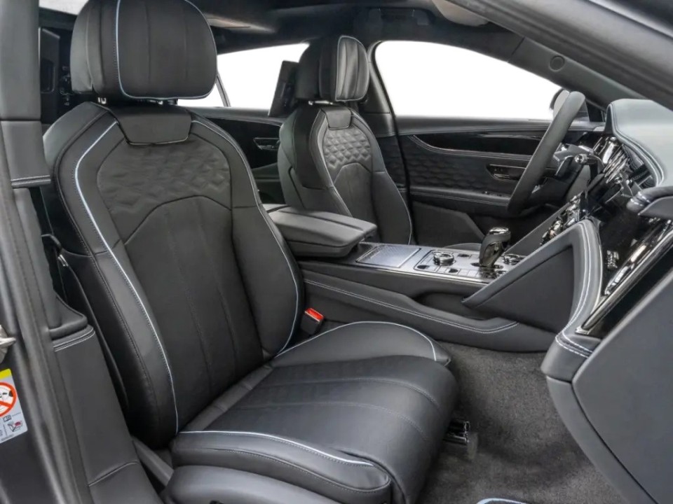 Bentley Flying Spur Speed First Edition V8 Hybrid - foto 12
