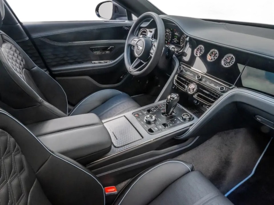 Bentley Flying Spur Speed First Edition V8 Hybrid - foto 9