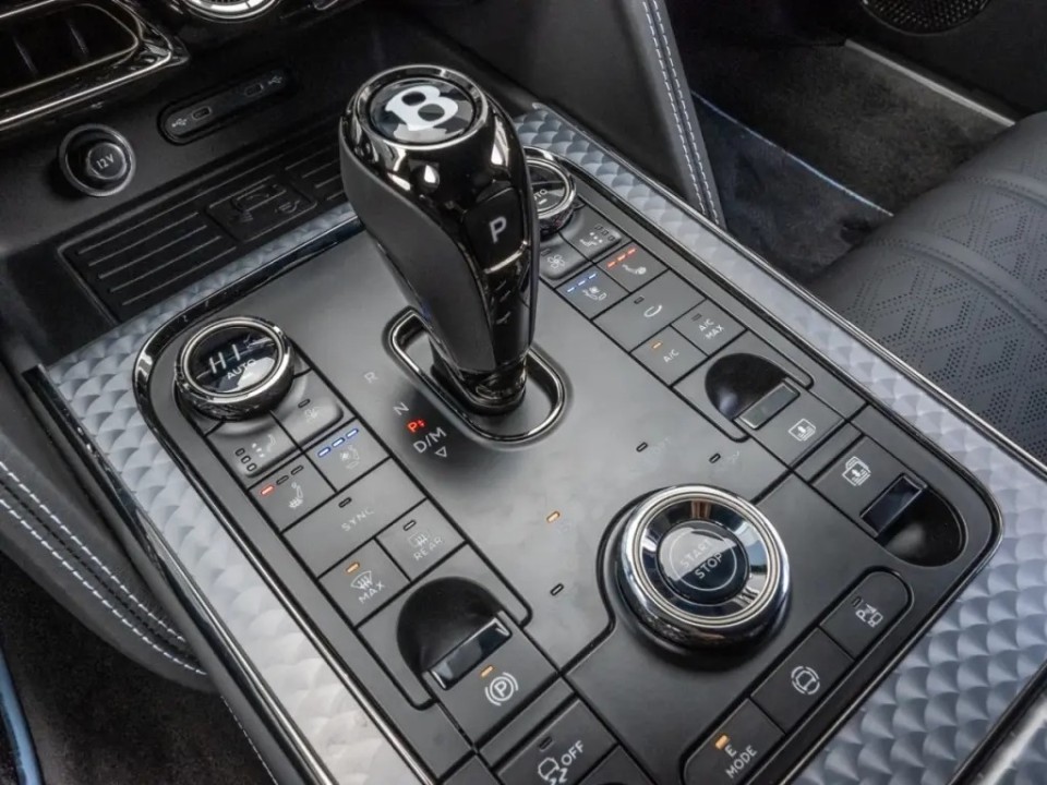 Bentley Flying Spur Speed First Edition V8 Hybrid - foto 13