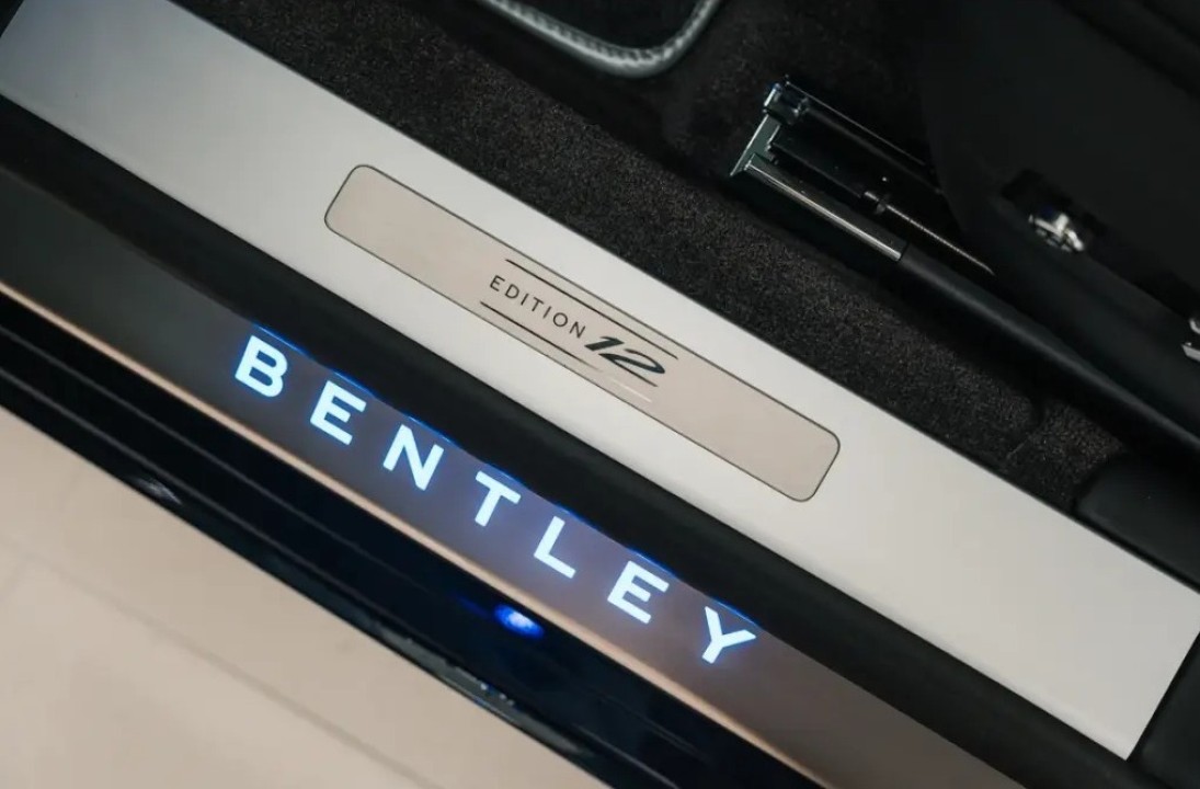 Bentley Flying Spur W12 Edition 12 - foto 31