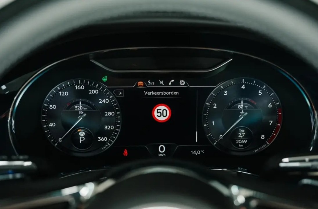 Bentley Flying Spur W12 Edition 12 - foto 15