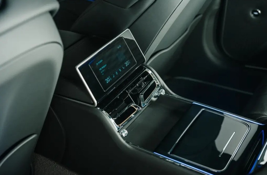 Bentley Flying Spur W12 Edition 12 - foto 20