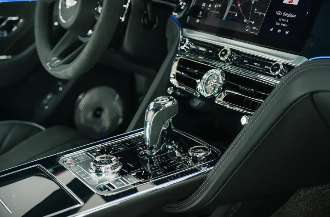 Bentley Flying Spur W12 Edition 12 - foto 14