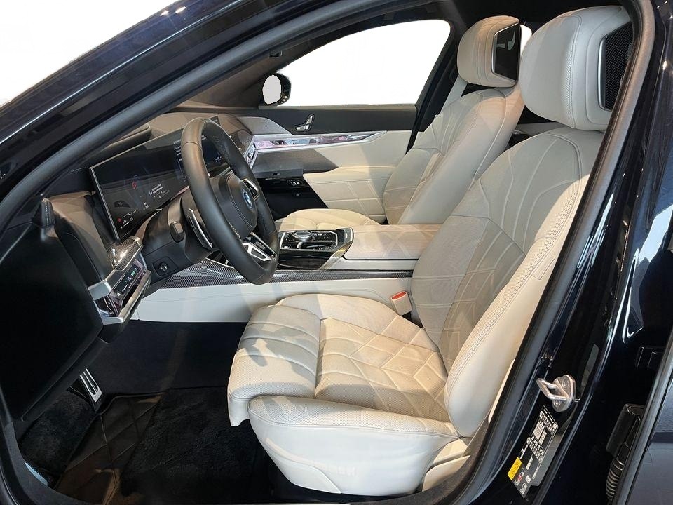 BMW Seria 7 750e xDrive M-Sport - foto 13