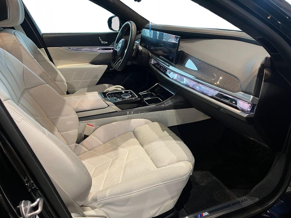BMW Seria 7 750e xDrive M-Sport - foto 12