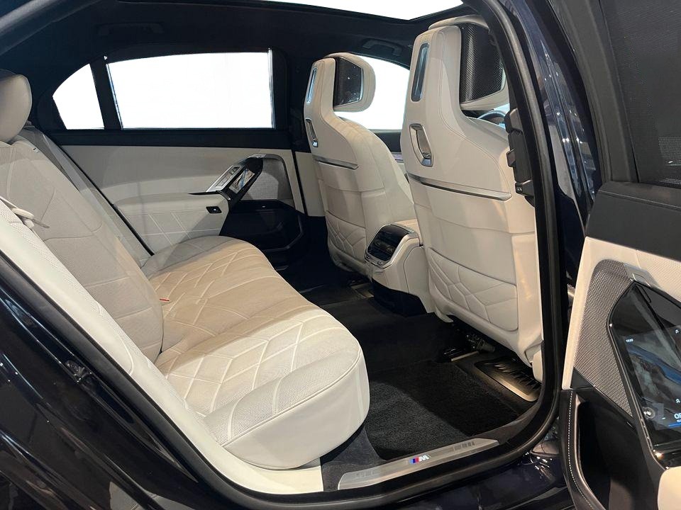 BMW Seria 7 750e xDrive M-Sport - foto 11