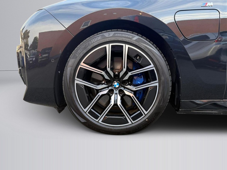 BMW Seria 7 750e xDrive M-Sport - foto 29