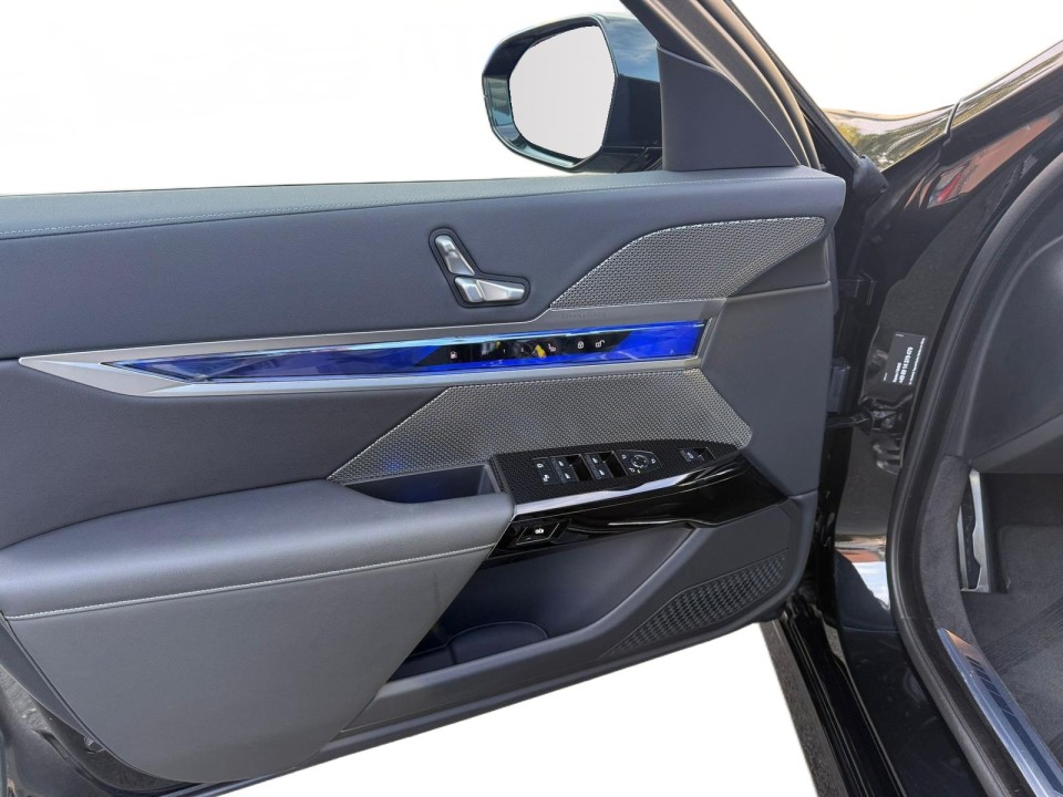 BMW Seria 7 750e xDrive M-Sport - foto 24