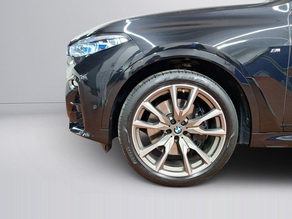 BMW X7 M50i - foto 19