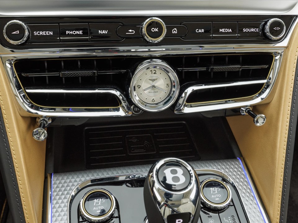 Bentley Flying Spur Mulliner V6 Hybrid - foto 24