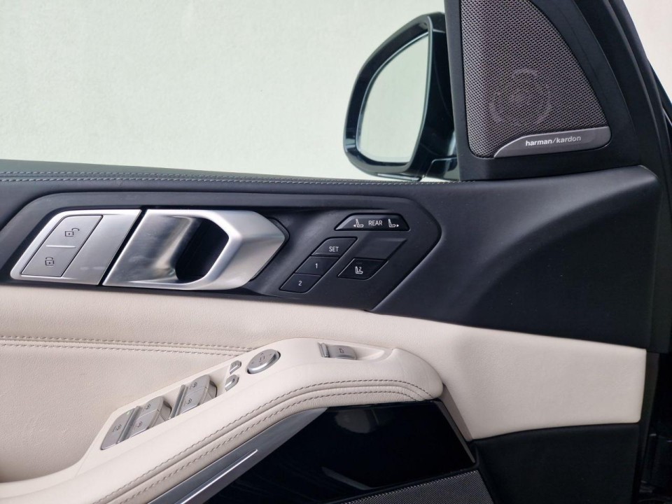 BMW X7 M50i - foto 10