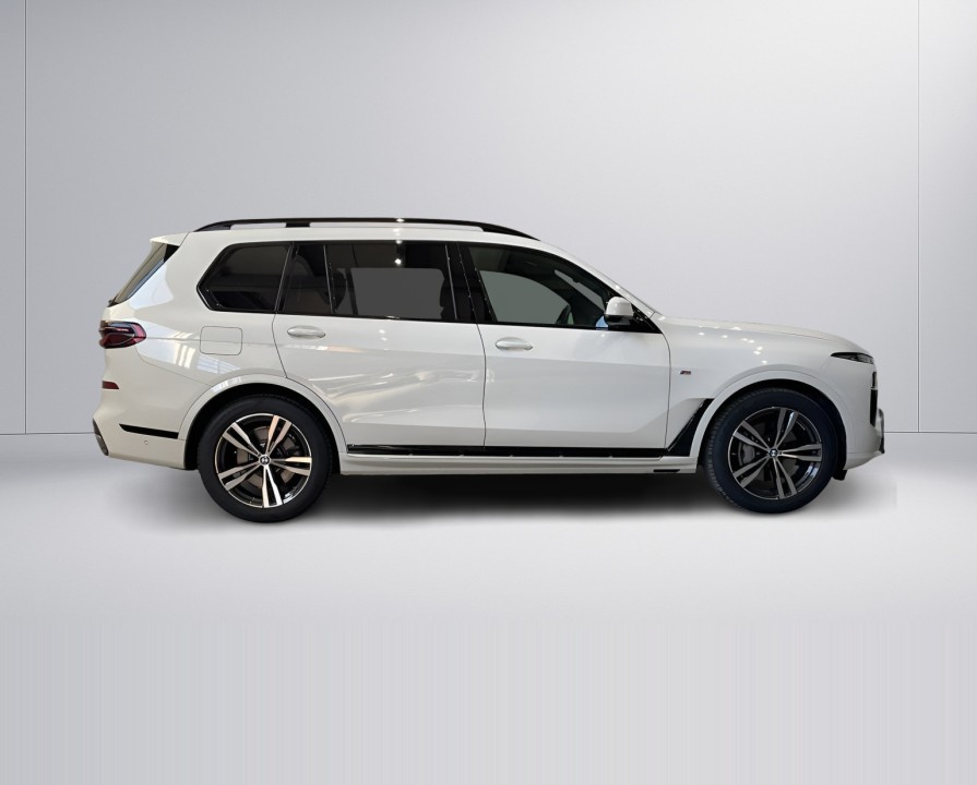 BMW X7 xDrive40d M-Sport (3)