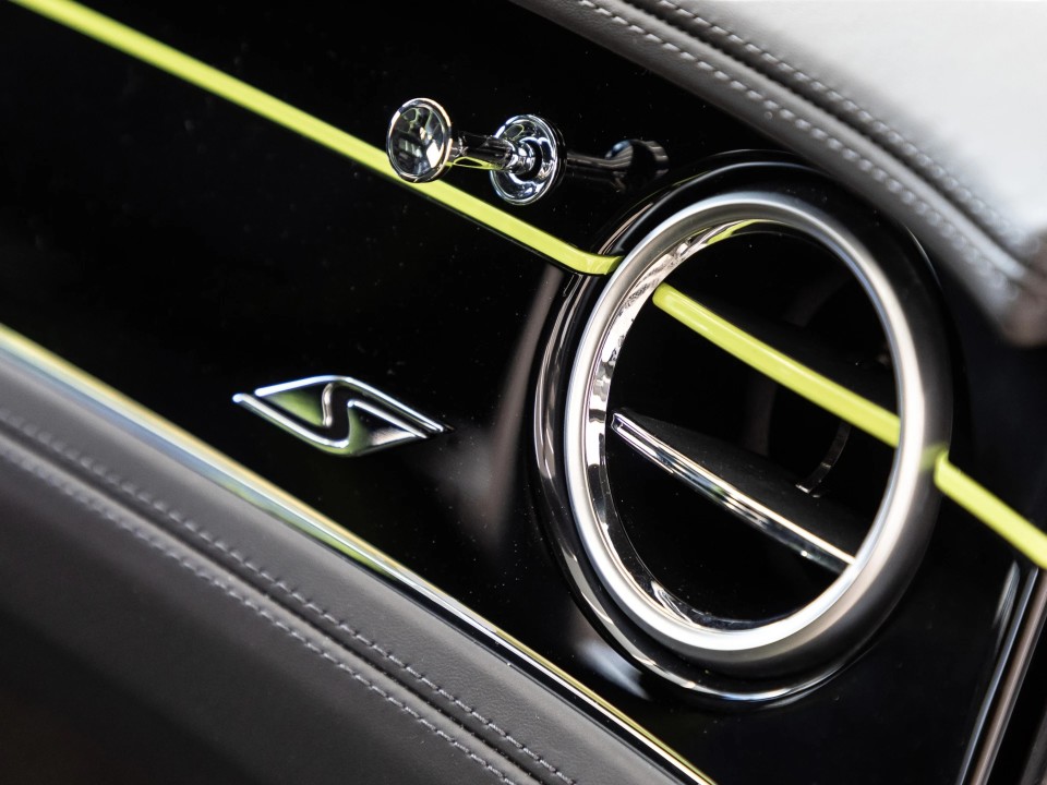 Bentley Flying Spur S V8 - foto 13