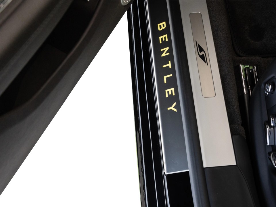 Bentley Flying Spur S V8 - foto 18