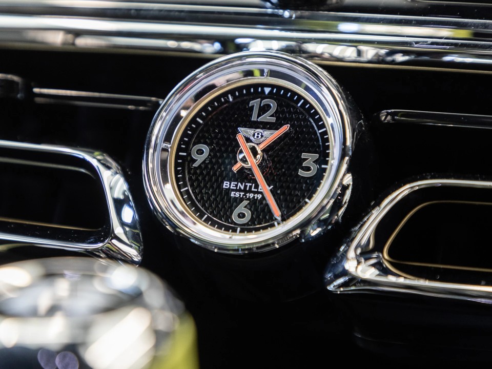 Bentley Flying Spur S V8 - foto 12