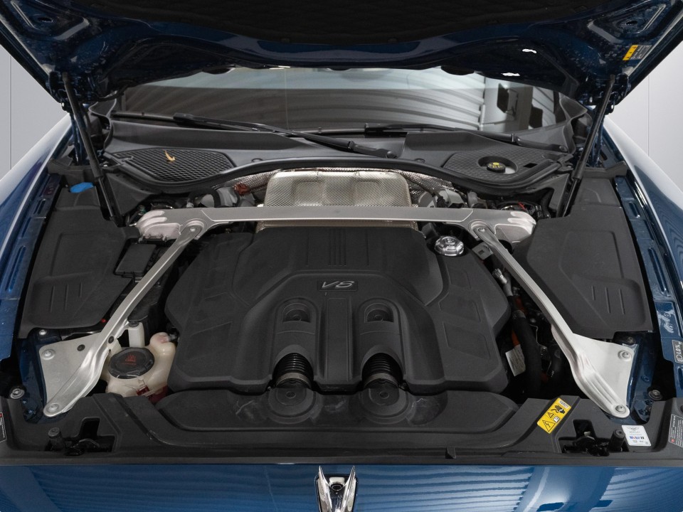 Bentley Flying Spur Speed V8 Hybrid - foto 26