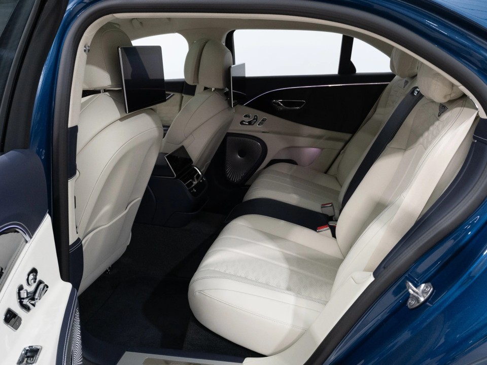 Bentley Flying Spur Speed V8 Hybrid - foto 7