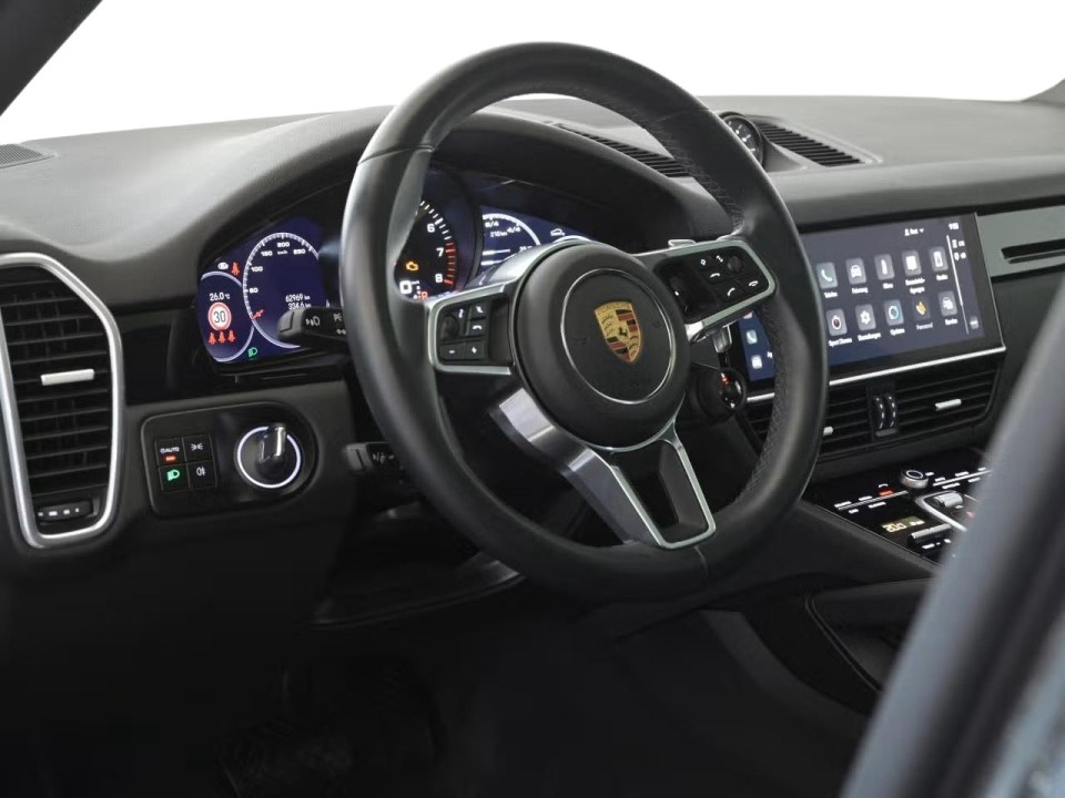 Porsche Cayenne Coupe - foto 12