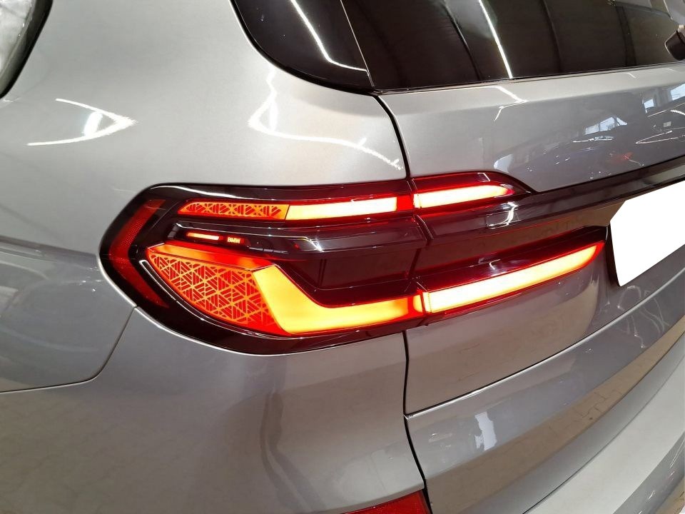 BMW X7 xDrive40i M-Sport - foto 17