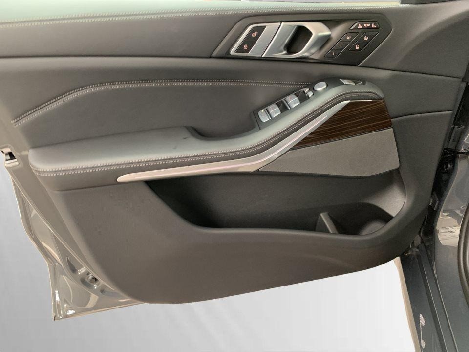 BMW X7 xDrive40i M-Sport - foto 14