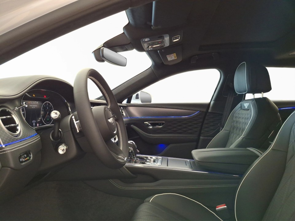 Bentley Flying Spur V8 Azure (5)