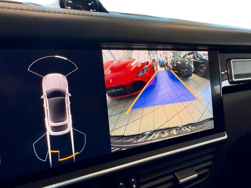 Porsche Cayenne Coupe GTS - foto 16