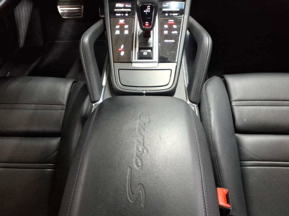 Porsche Cayenne Coupe Turbo S E-Hybrid - foto 7