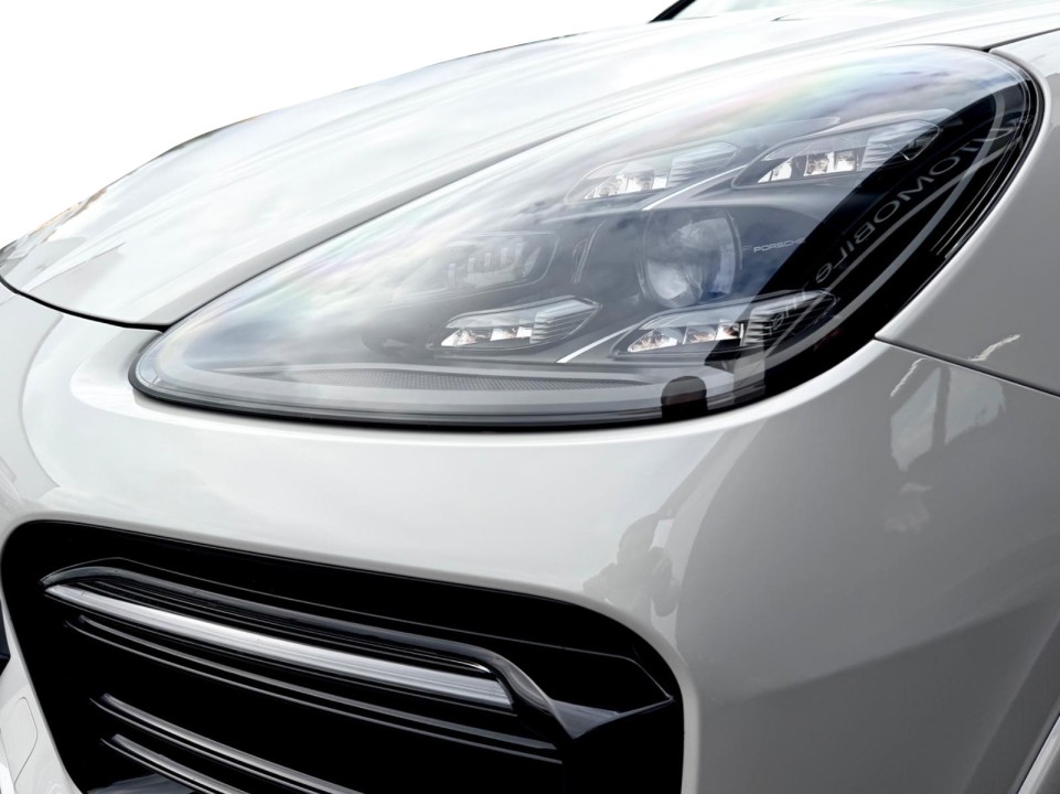 Porsche Cayenne Coupe - foto 19