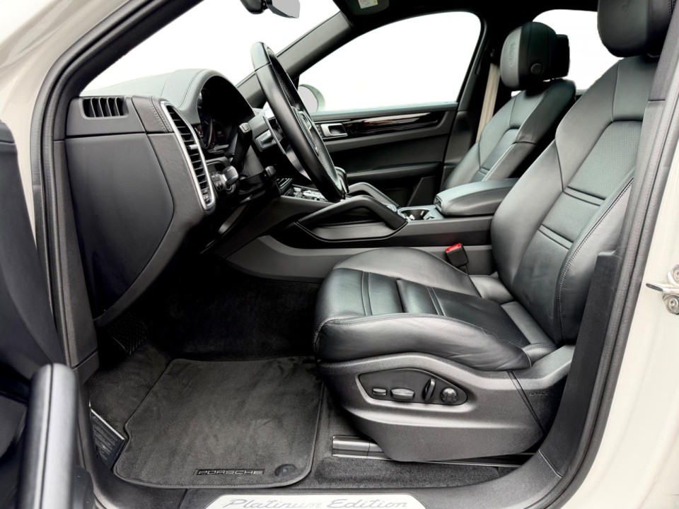 Porsche Cayenne Coupe - foto 9