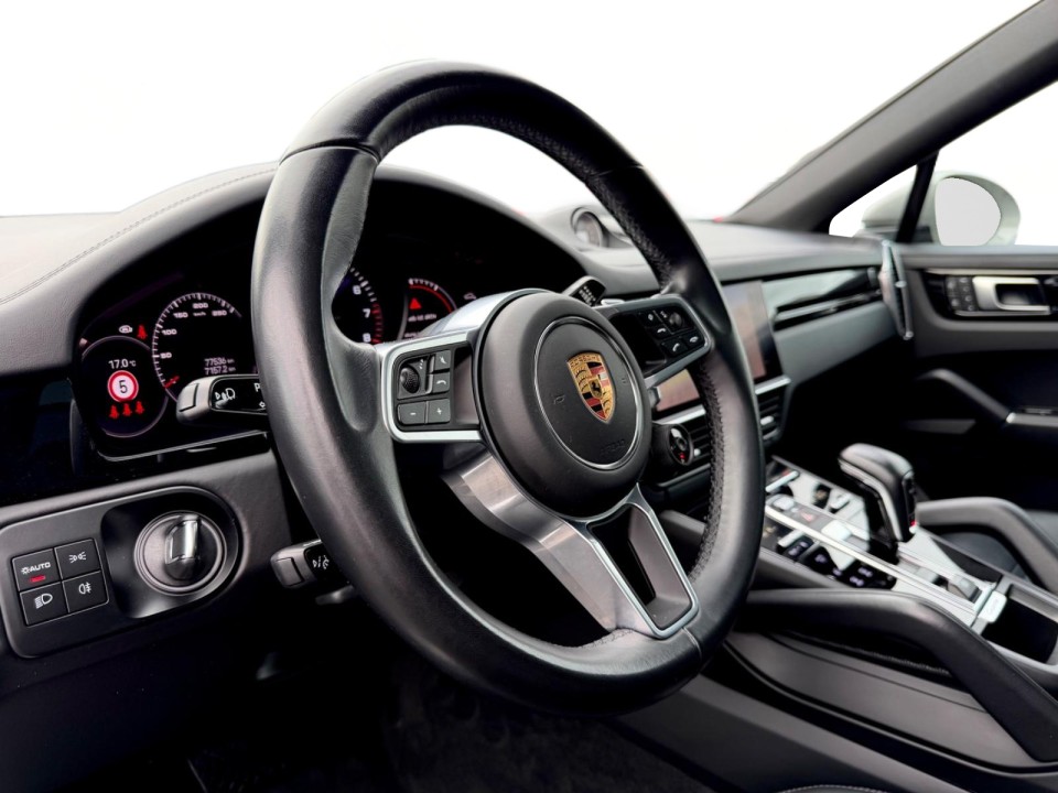 Porsche Cayenne Coupe - foto 15