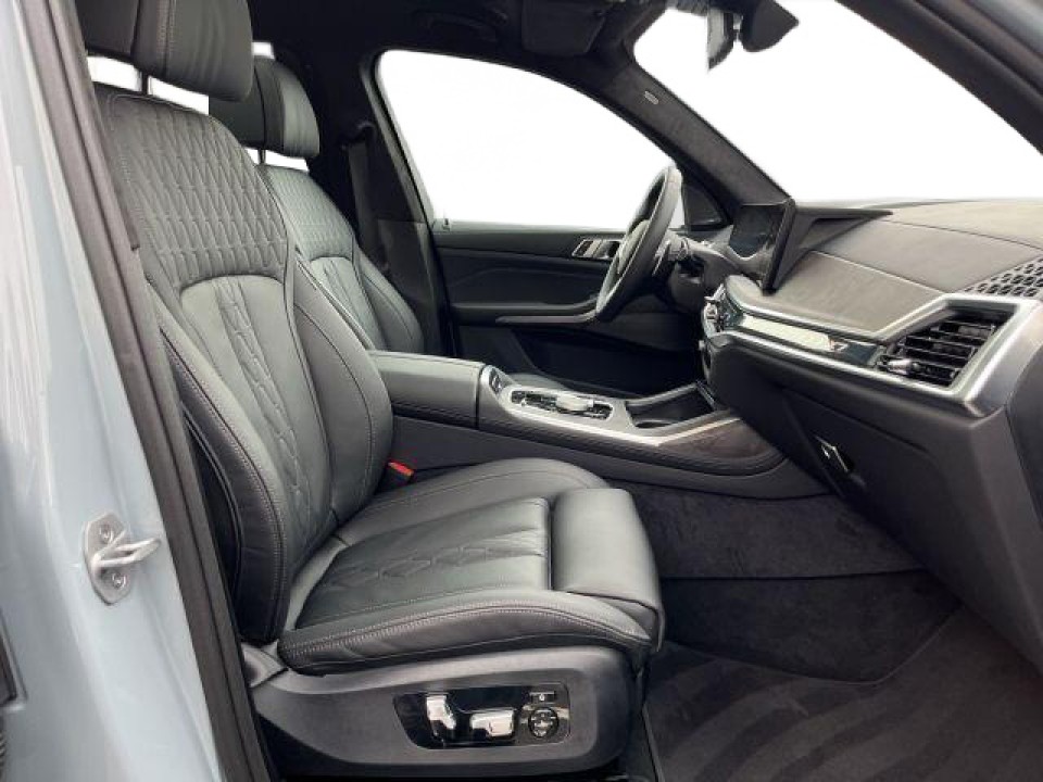 BMW X7 xDrive40i M-Sport - foto 11