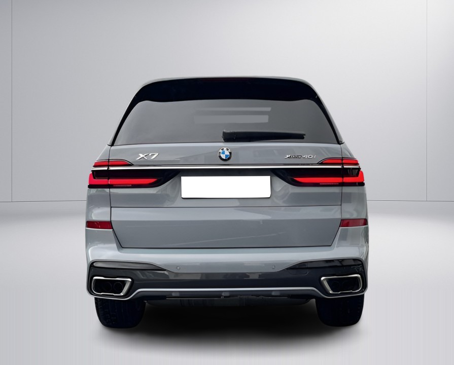 BMW X7 xDrive40i M-Sport - foto 6
