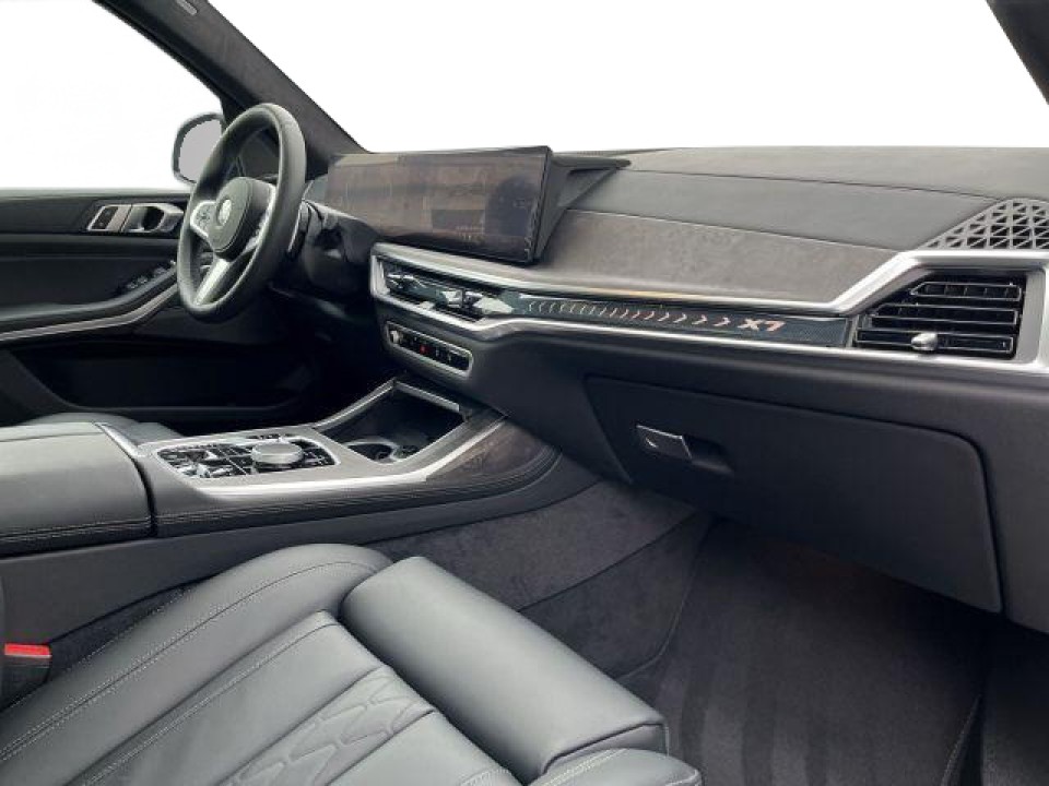 BMW X7 xDrive40i M-Sport - foto 12