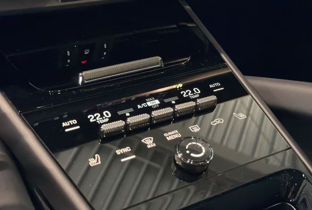 Porsche Cayenne Coupe E-Hybrid - foto 13