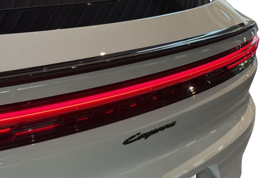 Porsche Cayenne Coupe E-Hybrid - foto 33