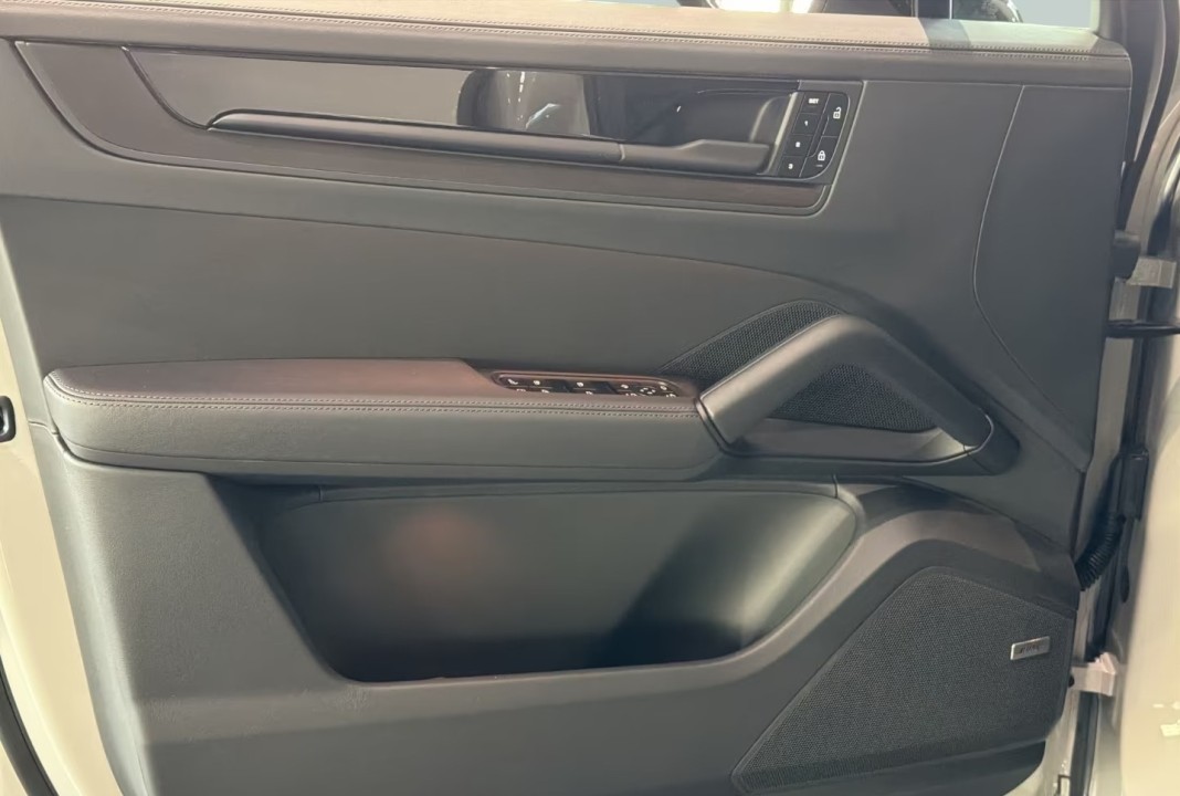 Porsche Cayenne Coupe E-Hybrid - foto 21