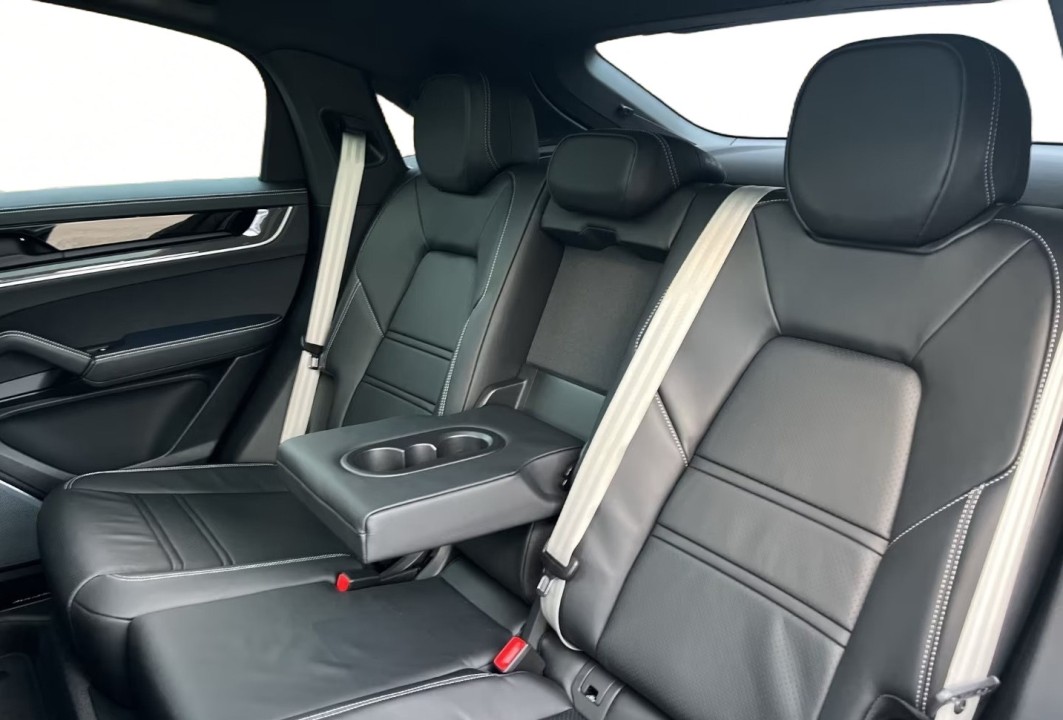 Porsche Cayenne Coupe S E-Hybrid - foto 24