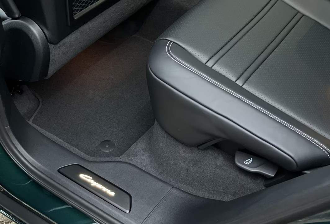 Porsche Cayenne Coupe S E-Hybrid - foto 29