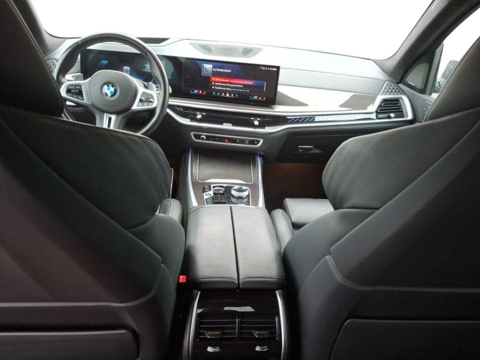 BMW X7 M60i - foto 10