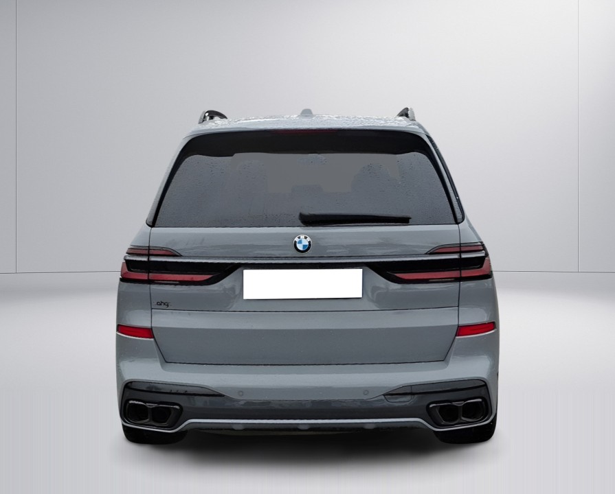 BMW X7 M60i (3)